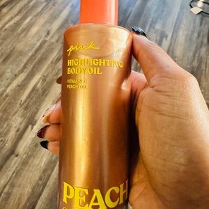 Victoria's Secret Pink Highlighting Body Oil - Peach